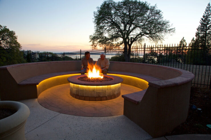 How to Light an Outdoor Fire Pit